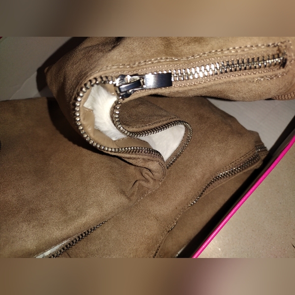 π Fur Flat Boot High Rise π«Άπ½ - Picture 4 of 9